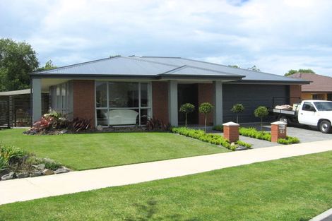 Photo of property in 15 Richard Seddon Drive, Northwood, Christchurch, 8051