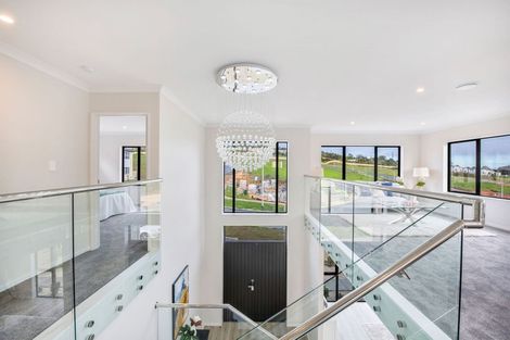 Photo of property in 18 Lime Hill Rise, Flat Bush, Auckland, 2019