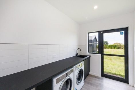 Photo of property in 2 Mataki Lane, Halcombe, 4779