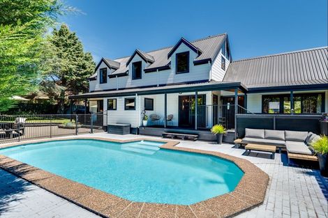 Photo of property in 15 Ritchie Place, Havelock North, 4130