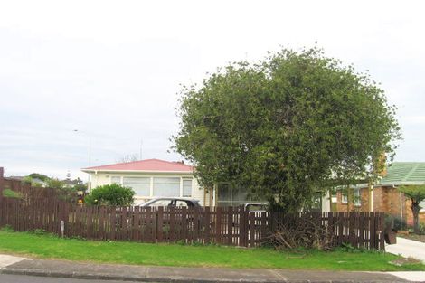 Photo of property in 2/2 Barrie Avenue, Papatoetoe, Auckland, 2025