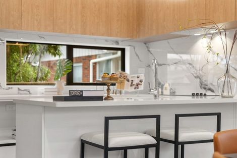 Photo of property in 21a Hillcrest Avenue, Hillcrest, Auckland, 0627