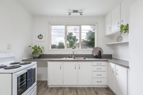 Photo of property in 2a Helga Crescent, Te Atatu Peninsula, Auckland, 0610