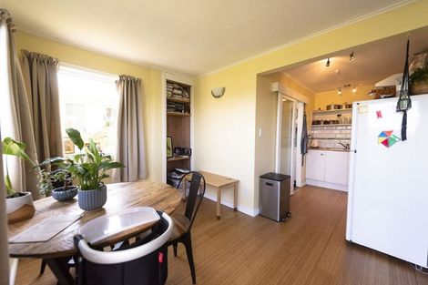 Photo of property in 17 Bedford Street, Northland, Wellington, 6012