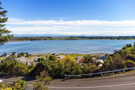 Photo of property in 14 Saint Andrews Hill Road, Mount Pleasant, Christchurch, 8081