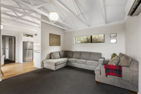 Photo of property in 150 Severn Street, Island Bay, Wellington, 6023