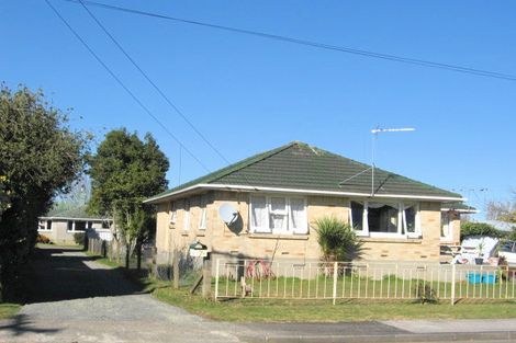 Photo of property in 5 Kerry Place, Papakura, 2110