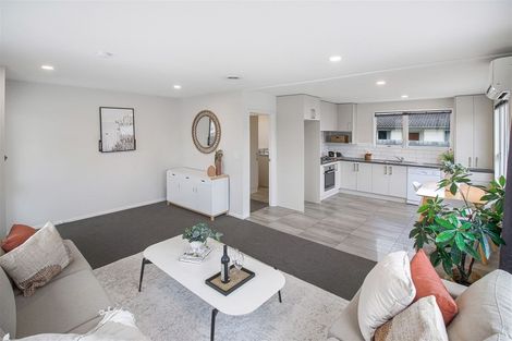 Photo of property in 7 Farnborough Street, Aranui, Christchurch, 8061