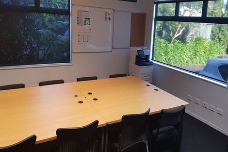 Photo of property in 1/108 Lincoln Road, Henderson, Auckland, 0610