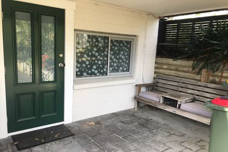 Photo of property in 22 School Road, Te Atatu South, Auckland, 0610