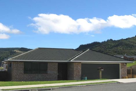 Photo of property in 126 Kirton Drive, Riverstone Terraces, Upper Hutt, 5018