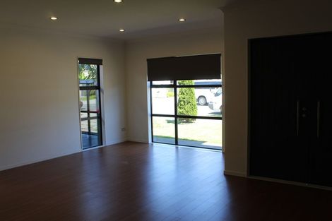 Photo of property in 11 Carrickdawson Drive, Flat Bush, Auckland, 2019