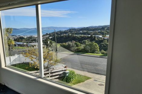 Photo of property in 112 Dowse Drive, Maungaraki, Lower Hutt, 5010