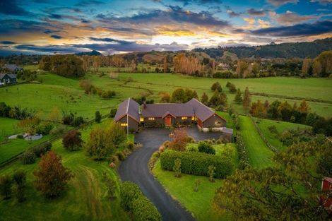 Photo of property in 212 Monument Road, Clevedon, Papakura, 2582