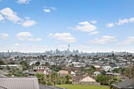 Photo of property in 3/248 Sturges Road, Henderson, Auckland, 0612