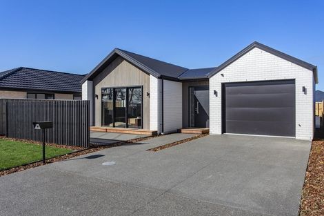 Photo of property in 14 Crossley Avenue, Woodend, 7610