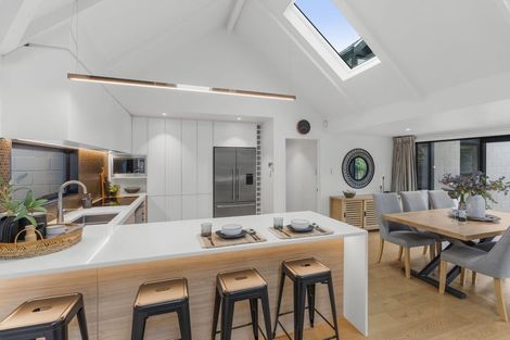 Photo of property in 9 Ringwood Place, Avonhead, Christchurch, 8042