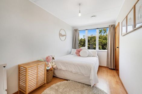 Photo of property in 38 Puriri Street, Helensville, 0800