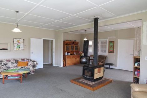 Photo of property in 8 Keppel Street, Porangahau, 4291