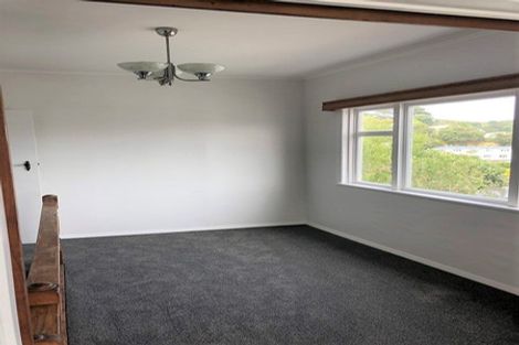 Photo of property in 35 Cavendish Square, Strathmore Park, Wellington, 6022