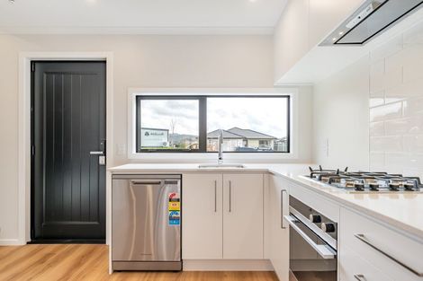 Photo of property in 13 Betty Boyes Street, Wallaceville, Upper Hutt, 5018