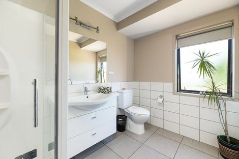 Photo of property in 38 Kereru Place, Pyes Pa, Tauranga, 3112