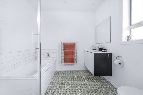 Photo of property in 15 Glenview Terrace, Glenview, Hamilton, 3206