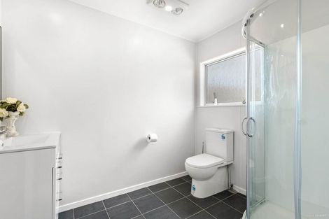 Photo of property in 3/23 Craigbank Avenue, New Lynn, Auckland, 0600