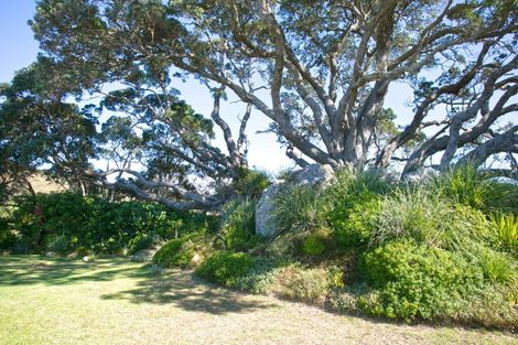 Photo of property in 7 Pye Place, Hot Water Beach, Whitianga, 3591
