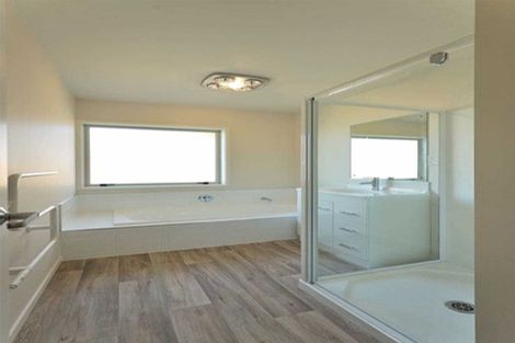 Photo of property in 27 Longcot Drive, Rolleston, 7615