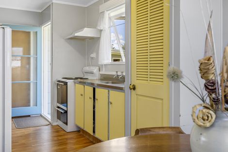 Photo of property in 103 Richmond Avenue, Richmond Heights, Taupo, 3330