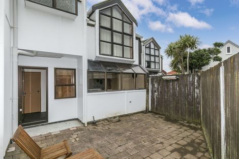 Photo of property in 7a Tamahine Street, Maupuia, Wellington, 6022