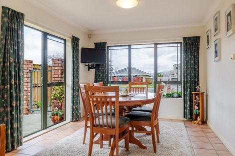 Photo of property in 62 Royal Oak Drive, Kelvin Grove, Palmerston North, 4414