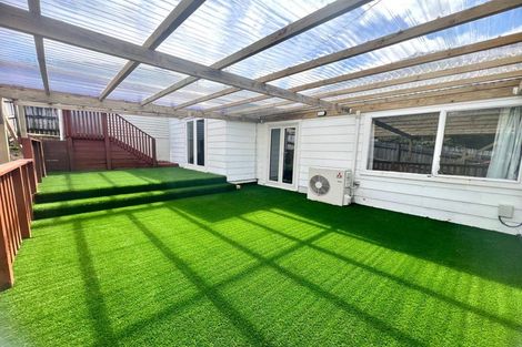 Photo of property in 16 Savoy Road, Glen Eden, Auckland, 0602