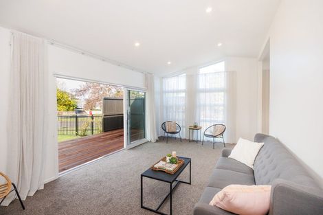 Photo of property in 9 Pinedale Parade, Milson, Palmerston North, 4414