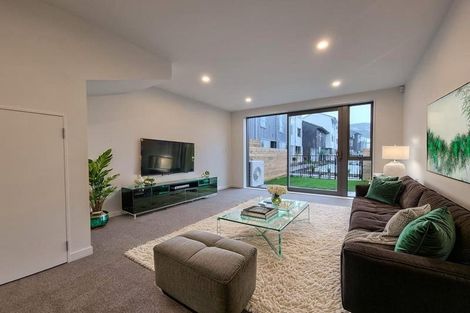 Photo of property in 15 John Street, Stokes Valley, Lower Hutt, 5019