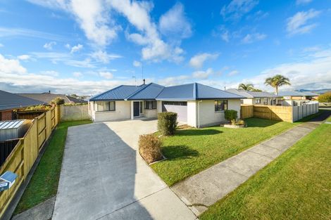 Photo of property in 93 Peter Hall Drive, Kelvin Grove, Palmerston North, 4414