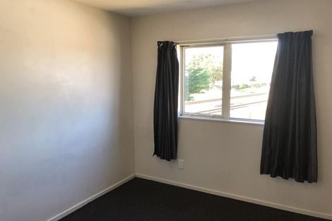 Photo of property in 8 Waldie Grove, Avalon, Lower Hutt, 5011