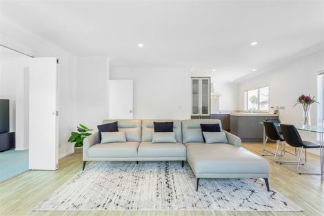 Photo of property in 418a Old Te Atatu Road, Te Atatu Peninsula, Auckland, 0610