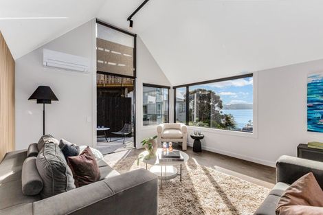 Photo of property in 28 Hay Street, Oriental Bay, Wellington, 6011