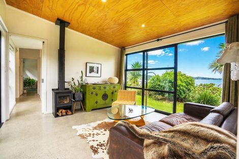 Photo of property in 29 Muritai Road, Parua Bay, Whangarei, 0174