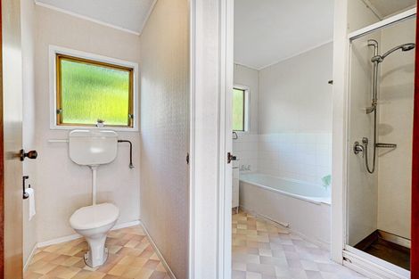 Photo of property in 18 Wisteria Way, Mairangi Bay, Auckland, 0630