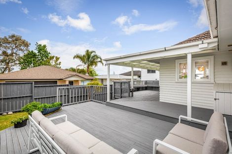 Photo of property in 51 Matipo Road, Te Atatu Peninsula, Auckland, 0610