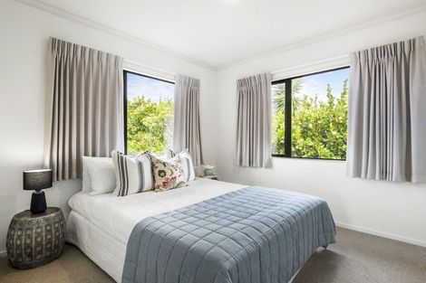 Photo of property in 44 Killybegs Drive, Pinehill, Auckland, 0632