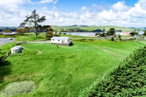 Photo of property in 266 Pahi Road, Pahi, Paparoa, 0571