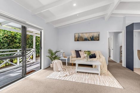 Photo of property in 1/47 Farquhar Road, Glendene, Auckland, 0602