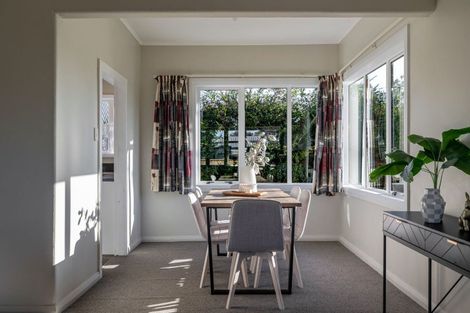 Photo of property in 27 Savage Crescent, West End, Palmerston North, 4412