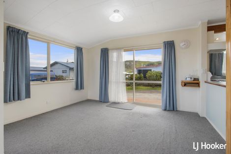 Photo of property in 12 Carrick Robertson Place, Waihi, 3610