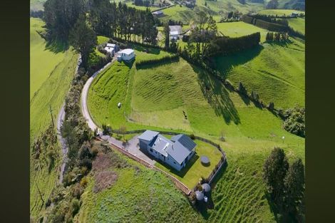 Photo of property in 350 Awai Road, Tarurutangi, New Plymouth, 4372