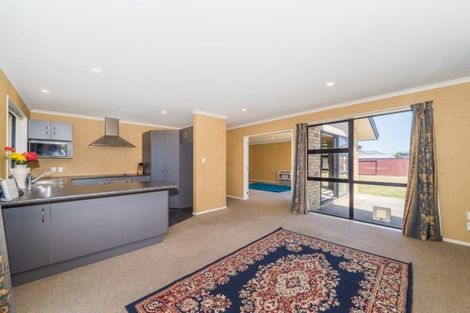 Photo of property in 10 Geneva Terrace, Kelvin Grove, Palmerston North, 4414